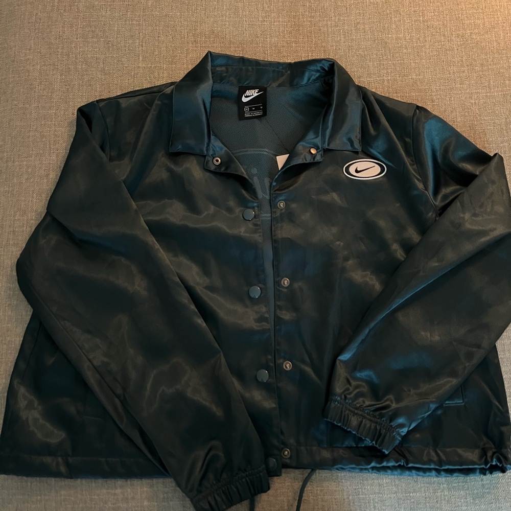 Nike Green Bomber Jacket Modern Style